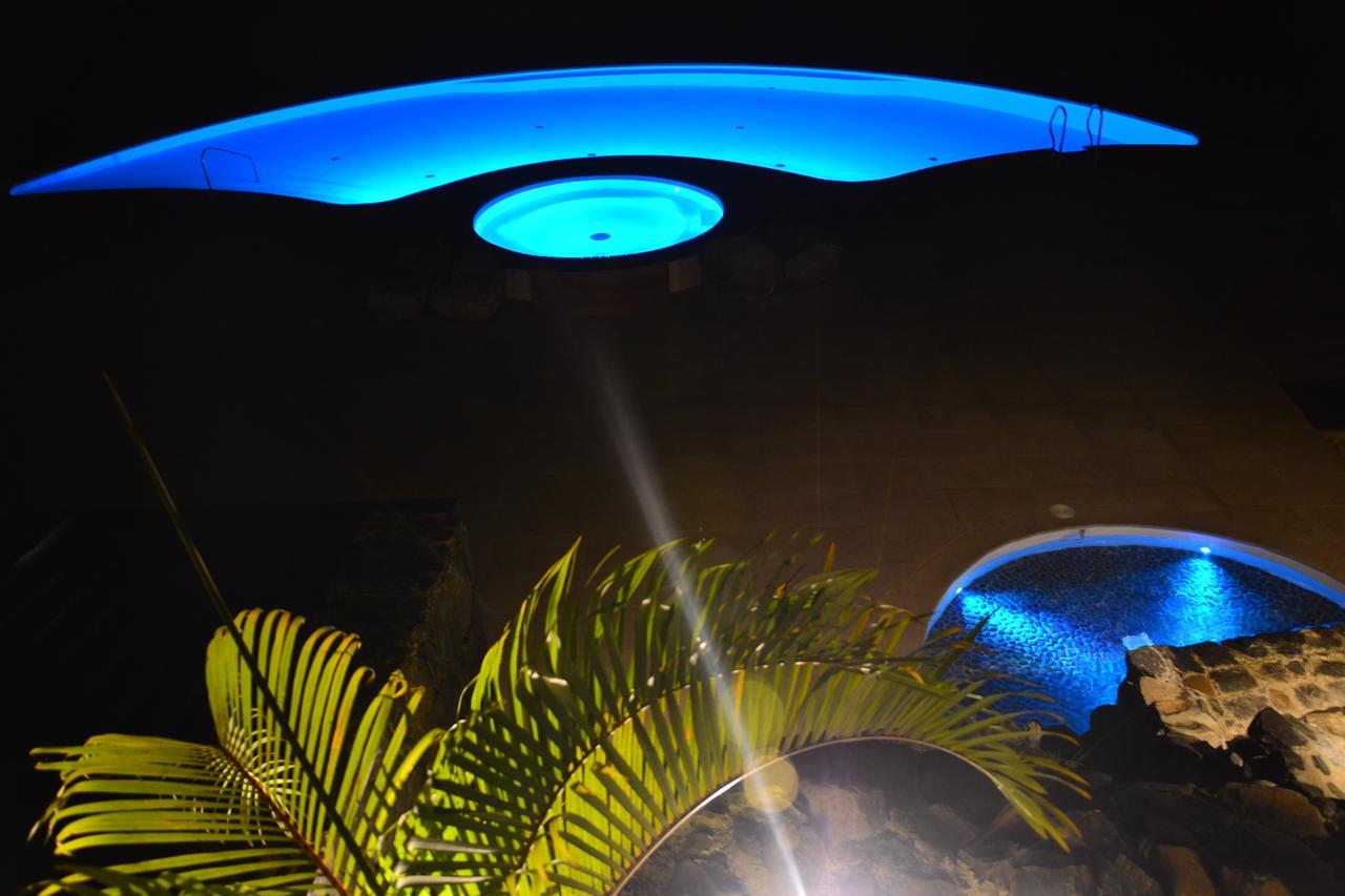 Club Santana Beach & Resort Bagian luar foto