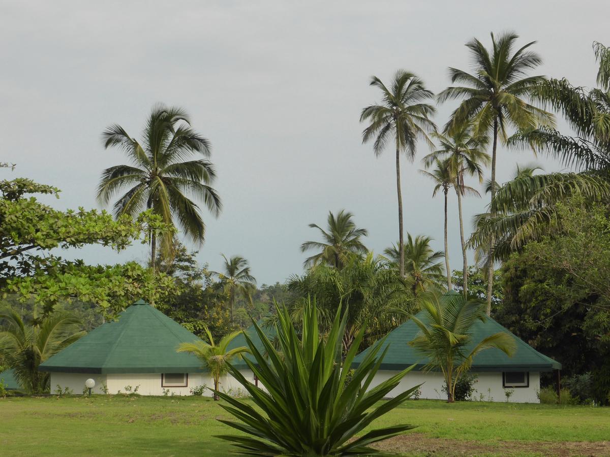 Club Santana Beach & Resort Bagian luar foto