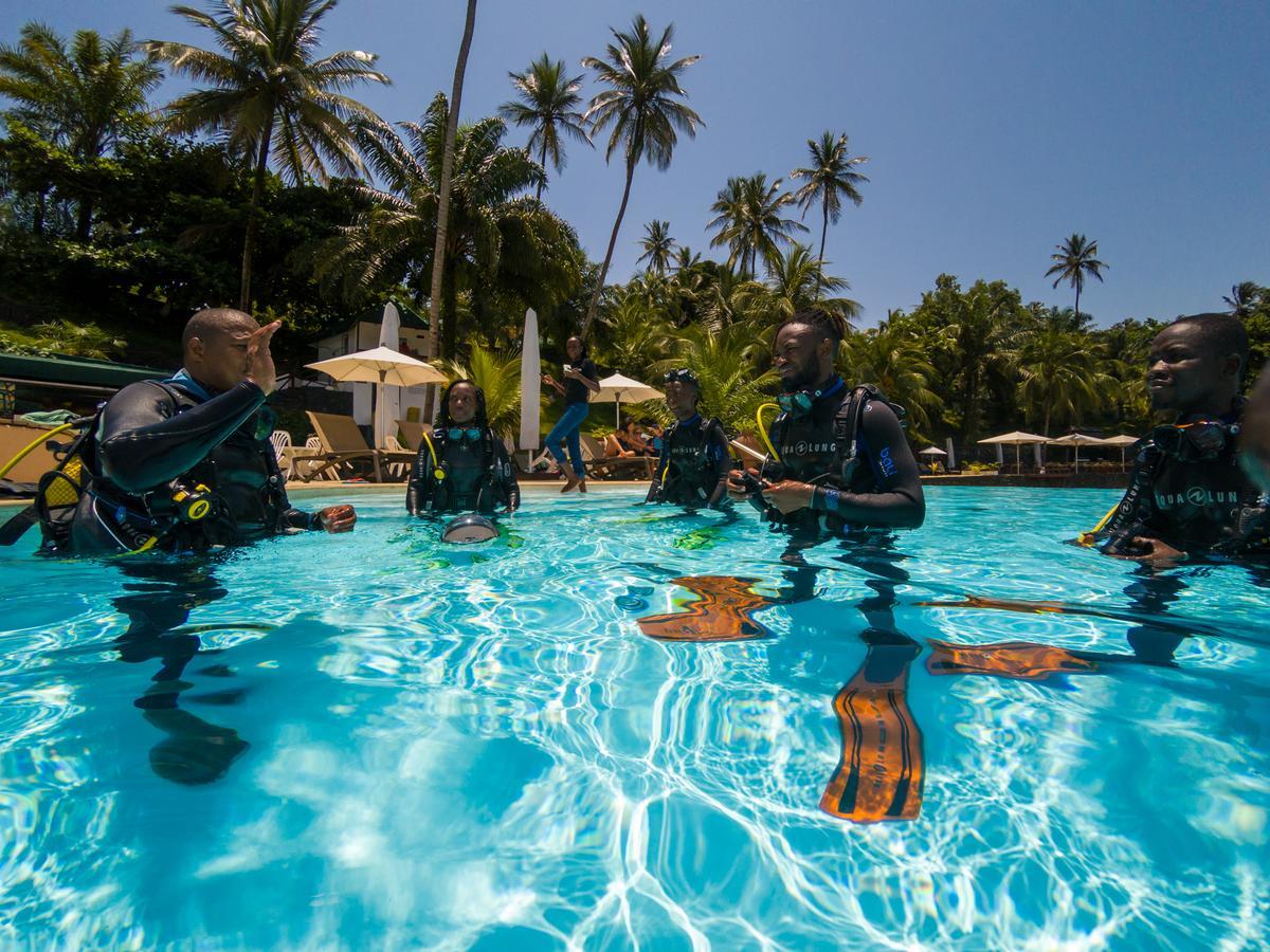 Club Santana Beach & Resort Bagian luar foto