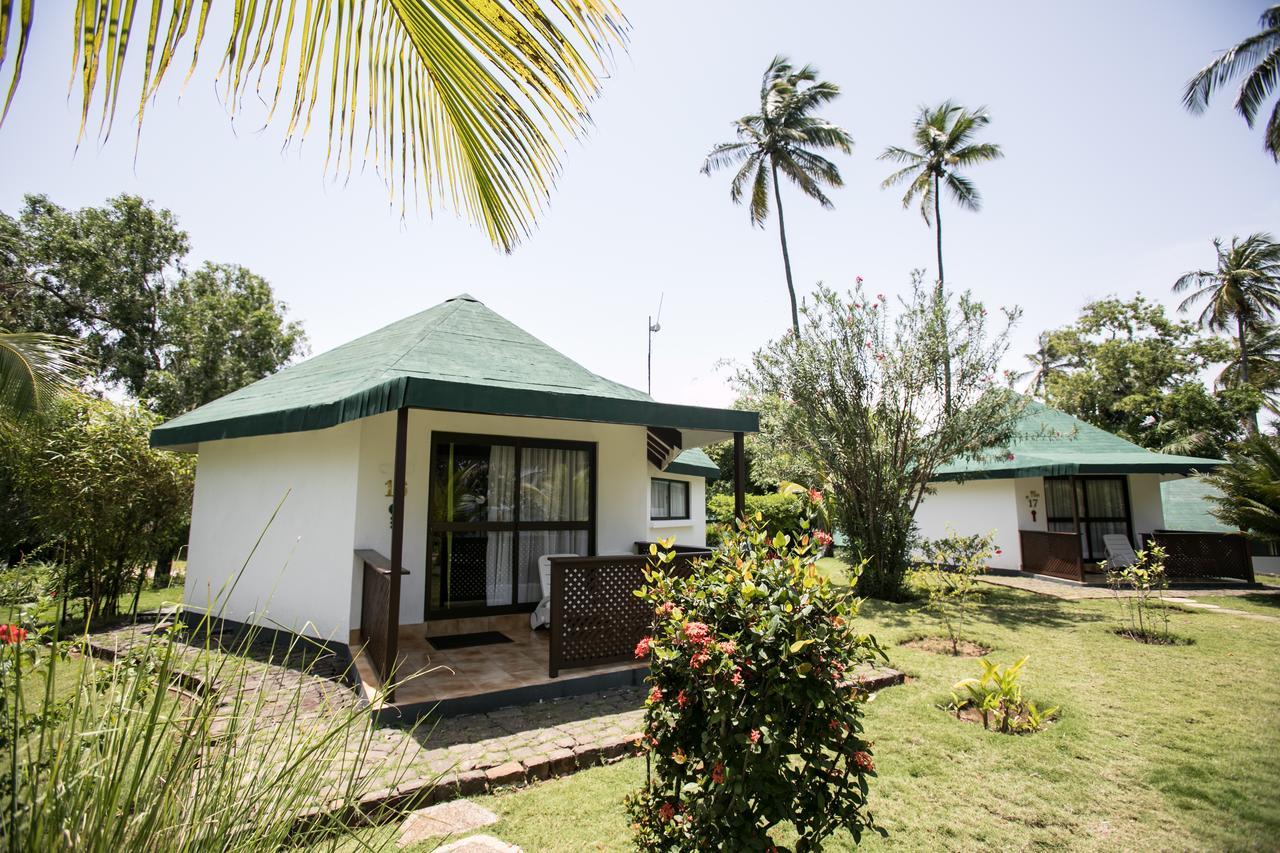 Club Santana Beach & Resort Bagian luar foto